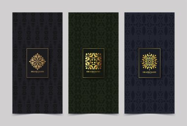 Kaligrafik vektör logosuna sahip lüks retro etiketler. Antika monogram koleksiyonu.