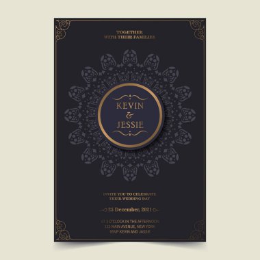 Şablon motifli zarif bir düğün davetiyesi