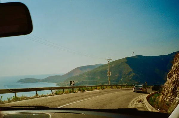 Путешествие Автомобиле Горах — стоковое фото