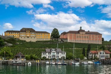 Meersburg Limanı 'nda üzüm bağları ve Staatsweingut (eyalet şaraphanesi), Constance Gölü, Baden-Wuerttemberg, Almanya