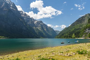 Kloentalersee Glarus Alpleri, Kloental, Canton Glarus, İsviçre 'de bir dağ gölü.