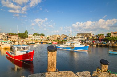 Rockport, Cape Ann, Essex County, Massachusetts, New England, ABD 'de balıkçı tekneleri olan liman.