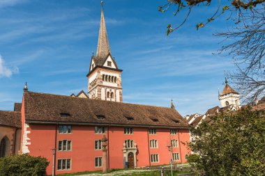 Schaffhausen, Schaffhausen Kantonu, İsviçre - 30 Mart 2025. Eski bir Benedikt manastırı olan Kloster Allerheiligen (All Saints Abbey)