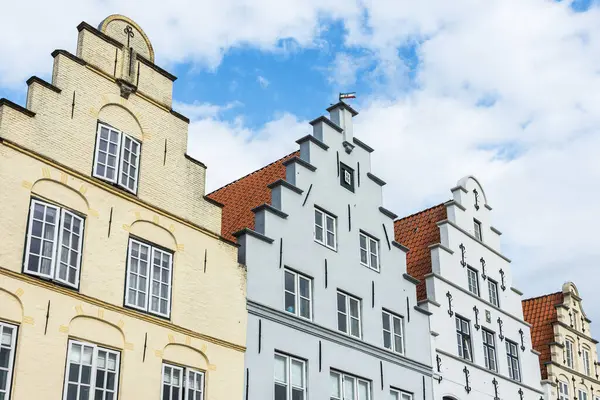 Pazar meydanındaki Gabled evleri, Friedrichstadt, Schleswig-Holstein, Almanya