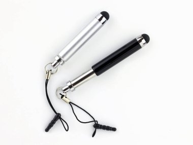 Beyaz arka planda kapasite ekranlar için mini stil. Gri ve siyah stil üst görünüm. Tablet ve akıllı telefon için mini dokunmatik ekran kalem.