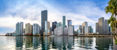 the skyline of miami seen from brickell key