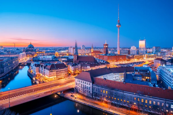 Die Skyline Von Berlin Bei Sonnenuntergang Deutschland — Stockfoto
