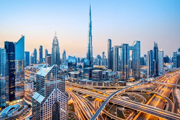 Die Skyline Von Dubai Bei Sonnenaufgang — Stockfoto