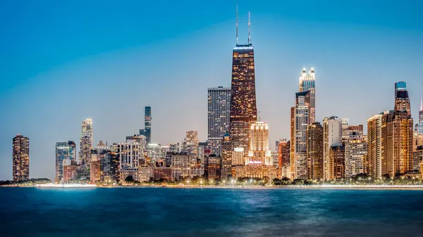 stock image the skyline of chicago during the blue hour