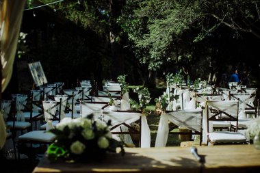 Bir düğün günü için Tablo ayarı