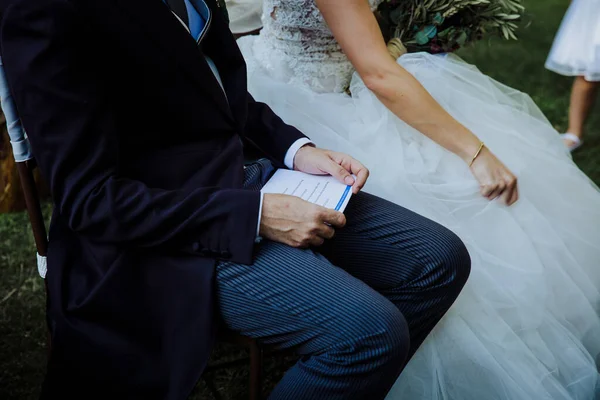 Cropped Photo Bride Groom Sitting Together — Stock Photo, Image