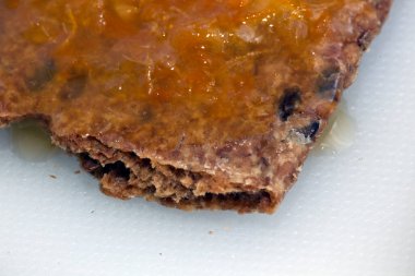 Reçelli ve fındıklı ev yapımı kek.. 