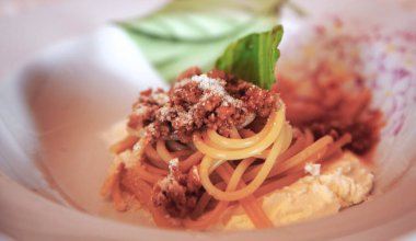 Etli eriştenin mutfak fotoğrafı. 