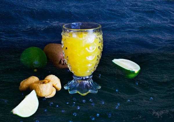 Bebida Fresca Frutas Tropicais — Fotografia de Stock