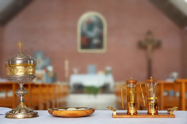 天主教在教堂中的圣餐象征 图库照片