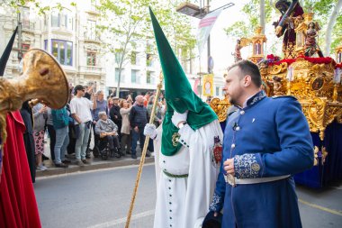 İspanya 'da Semena Santa' nın Nasıralılarıyla dini geçit töreni, Barcelona 04.18.2025