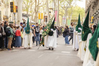 İspanya 'da Semena Santa' nın Nasıralılarıyla dini geçit töreni, Barcelona 04.18.2025