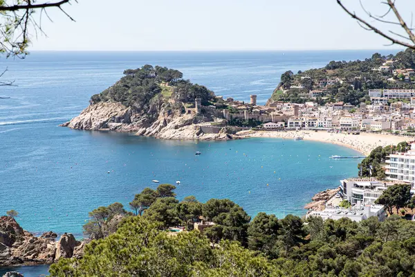 Eski Tossa de Mar Kalesi ve Azure Denizi 12.05.2024 İspanya