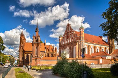 Vilnius. Church of St. Anne.The Church of St. Anne in Vilnius is a Catholic church, a monument of Gothic architecture, one of the most famous sights of Vilnius.