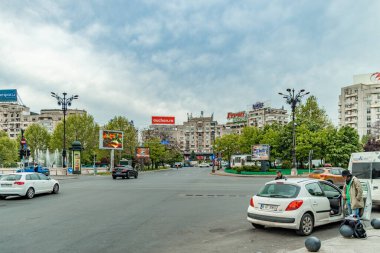Bükreş. Roman. Unirii Meydanı. Bükreş şehir merkezindeki en büyük meydanlardan biri..