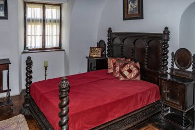 Transilvanya 'daki Bran Kalesi' nde. İç avluda. Kont Drakula Brasov 'un Karanlık Kalesi, Romanya.