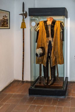 Transilvanya 'daki Bran Kalesi' nde. İç avluda. Kont Drakula Brasov 'un Karanlık Kalesi, Romanya.