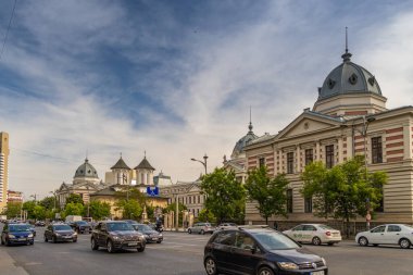 Bükreş, Romanya. Coltea Hastanesi, 1867-1888 yılları arasında mimar Joseph Schiffler tarafından 1704-1707 yılları arasında inşa edilmiş eski bir hastanenin kalıntıları üzerine inşa edildi..