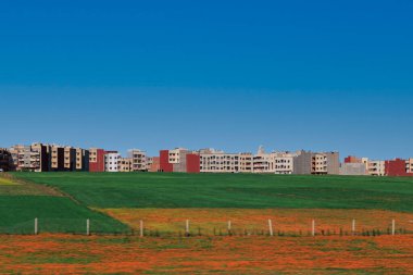 MARRAKECH-MOROCCO MARRAKECH ile MARRAKECH FOCCO bölgeleri arasında bir yol manzarası