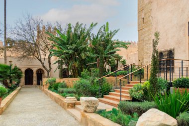 Udayas Kasbah 'taki Endülüs bahçeleri. Udayas 'lı Kasbah, UNESCO Dünya Mirasına eklenen küçük, güçlendirilmiş bir kompleks ve Almohad mimarisinin bir simgesi. Rabat, Fas. Kuzey Afrika.