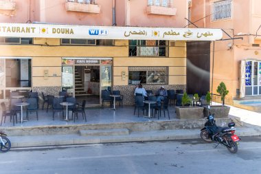 Tineidad veya Afrekla, Fas 'ta bir şehirdir. Draa-Tafilalet bölgesinde, Gulmima 'ya yaklaşık 20 km, Tingir' e 52 km uzaklıkta yer almaktadır..