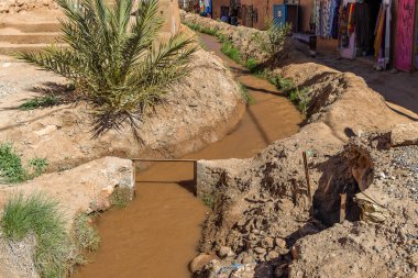 Ksar Ait Ben Haddou, eski Berber kerpiç köyü ya da kasbah. Ouarzazate, Draa-Tafilalet, Fas, Kuzey Afrika
