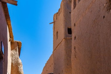 Ksar Ait Ben Haddou, eski Berber kerpiç köyü ya da kasbah. Ouarzazate, Draa-Tafilalet, Fas, Kuzey Afrika