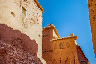 Ksar Ait Ben Haddou, eski Berber kerpiç köyü ya da kasbah. Ouarzazate, Draa-Tafilalet, Fas, Kuzey Afrika