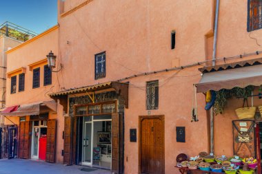 Hediyelik eşya dükkanı Medine Marakeş, Fas