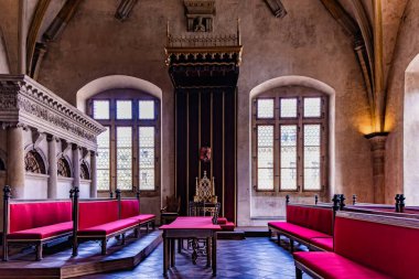 PRAG, ÇEK CUMHURİYETİ. Taht Odası - Prag Şatosu 'ndaki eski kraliyet sarayında toplantı salonu