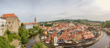 Çek Cumhuriyeti. Cesky Krumlov 'un Panoraması. Şehir UNESCO 'nun Dünya Mirası Bölgesi.