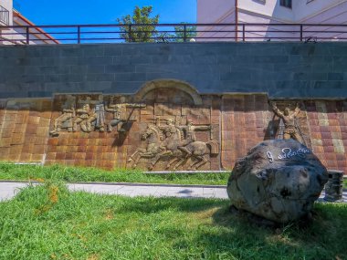 Signagi, Georgia. Gürcistan 'ın Kakheti bölgesindeki Signagi kasabasındaki savaşlarda ölenlerin isimleriyle anılıyor..