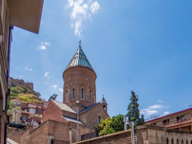Tiflis, Georgia. Saint George Kilisesi veya Surb Gevorg, Gürcistan 'ın başkenti Tiflis' te yer alan bir Ermeni kilisesidir..
