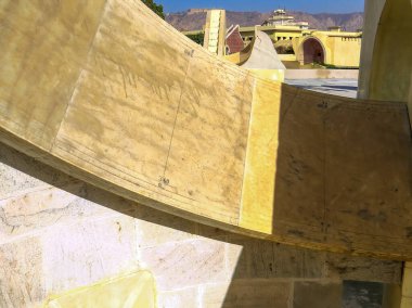Jaipur, Rajasthan, Hindistan. Jantar-Mantar, 18. yüzyılda Jaipur, Hindistan 'daki güneş sistemindeki zaman ve gezegen hareketlerini incelemek için inşa edilmiş bir UNESCO Dünya sitesidir..