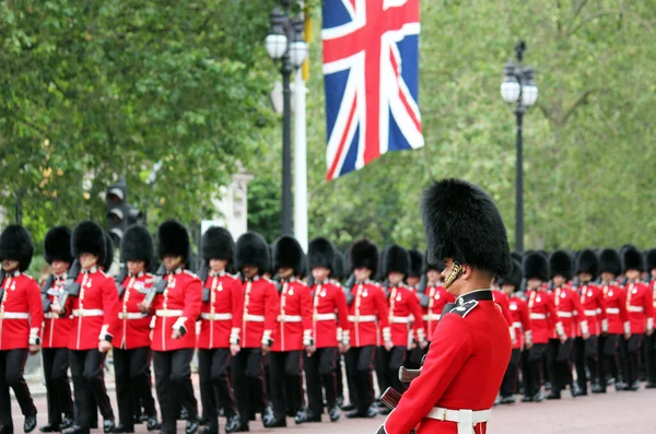 Лондон Великобритания Июня 2023 Года Kings Coldstream Guards Marching Mall — стоковое фото