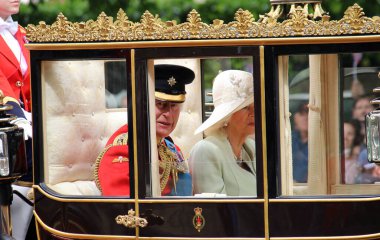 Westminster, Londra. 15 Haziran 2024 - Kral, Kraliçe, Galler Prensi ve Prensesi ve çocukları Buckingham Sarayı 'nın balkonunda.