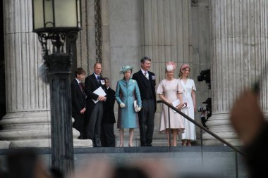 Londra, İngiltere - 06.03.2022: Anne Princess Royal, Timothy Laurence, Prince Edward, Sophie, Louise Platinum Jubilee St Pauls Katedrali 'nde hizmet ettiği için teşekkürlerini sundu.