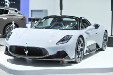 24 Mart 2023 'te Bangkok, Tayland' da 44. Bangkok Uluslararası Otomobil Fuarı 'nda 24. Maserati Mc20 moter gösterisi.