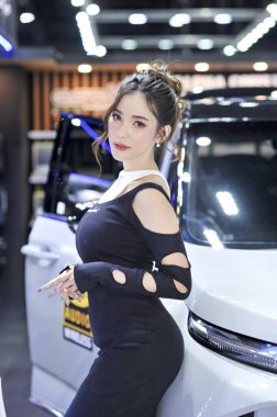 3 Aralık 2023 'te Bangkok, Tayland' da 40And Motor Fuarı 'nda BANGKOK-Aralık 3 oldukça moter fuarı