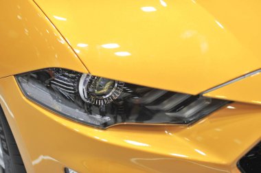 Lider araba ışığı otomobili yakın çekim