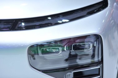 Lider araba ışığı otomobili yakın çekim