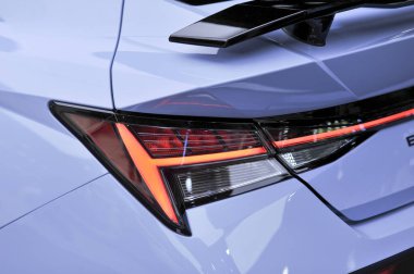 Lider araba ışığı otomobili yakın çekim