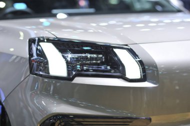 Lider araba ışığı otomobili yakın çekim