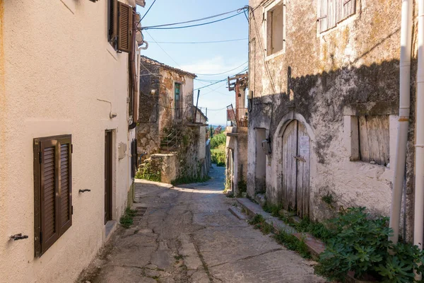 Yunanistan Korfu Kentindeki Valaneio Köyünde Picturesque Caddesi — Stok fotoğraf