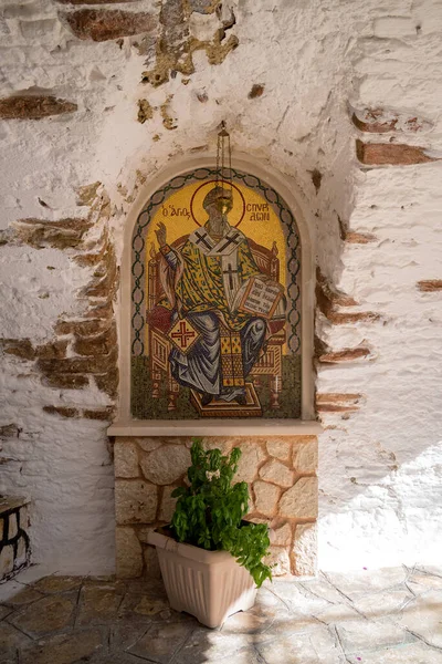 在希腊科孚Palaiokastritsa最神圣的Theotokos的美丽修道院内 — 图库照片